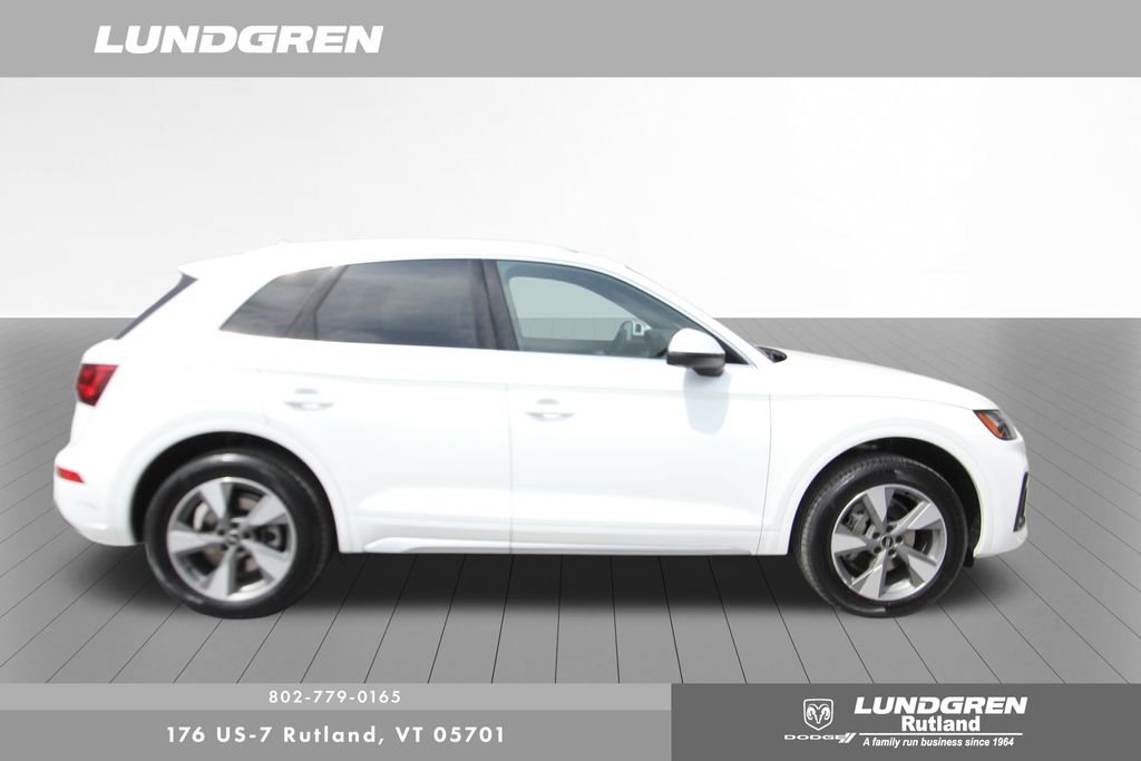 Used 2023 White Audi 40 Premium image 3