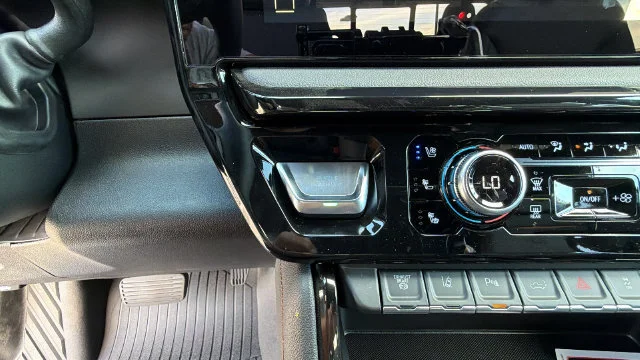 2026 GMC Sierra 2500HD AT4 - Photo 17