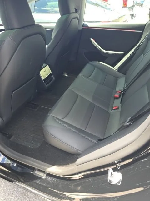 Used 2025  Tesla Long Range image 8