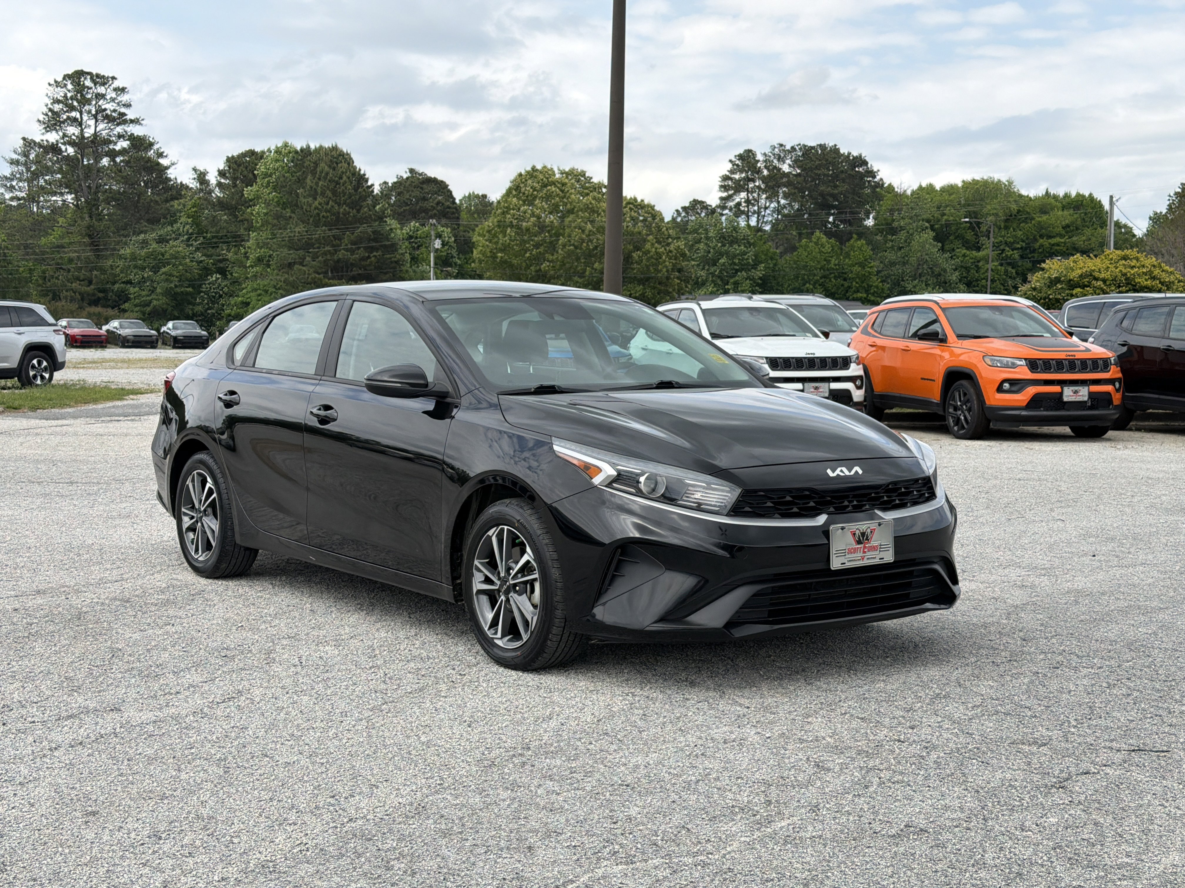 Used 2023 Aurora Black Kia LXS image 2