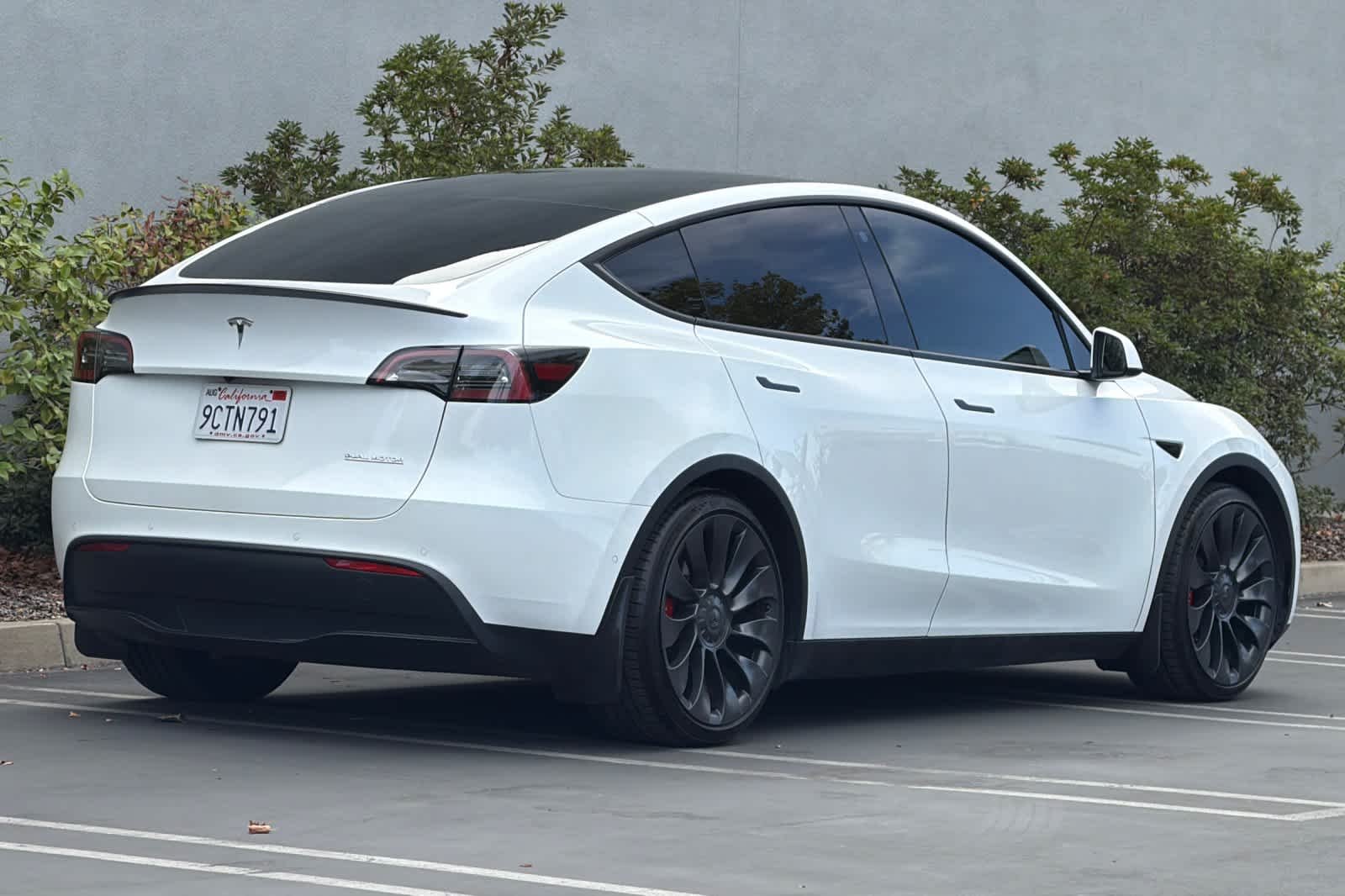 Used 2022 Tesla Model Y Performance with VIN 7SAYGDEF9NF539974 for sale in Roseville, CA