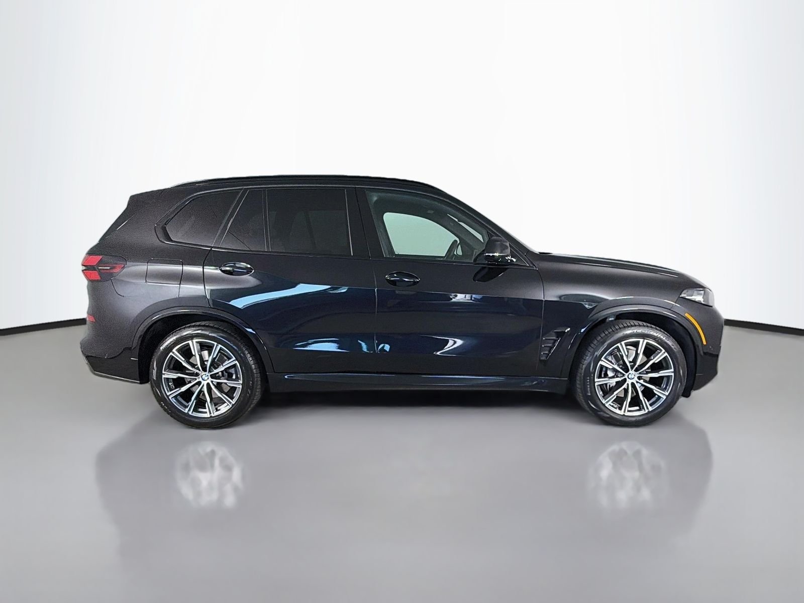 Certified Used 2024 Black Sapphire Metallic BMW xDrive40i image 8