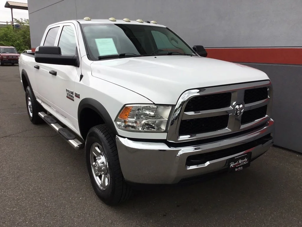 Used 2015 White Ram Tradesman image 2