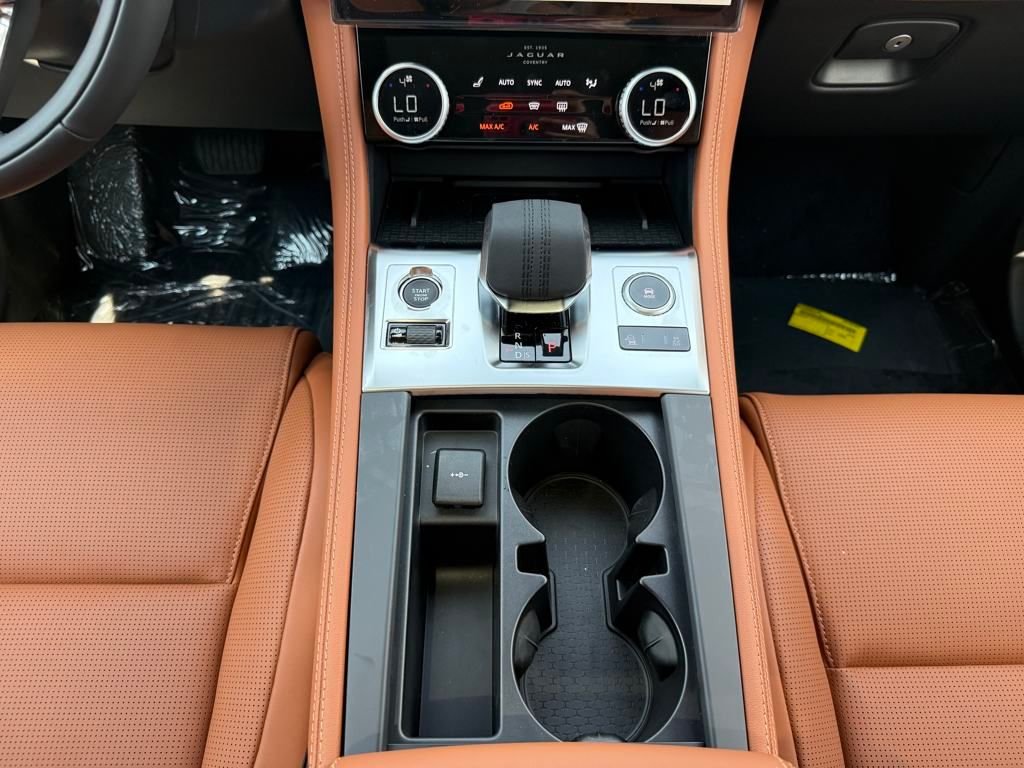 2026 Jaguar F-Pace R-Dynamic S - Photo 24