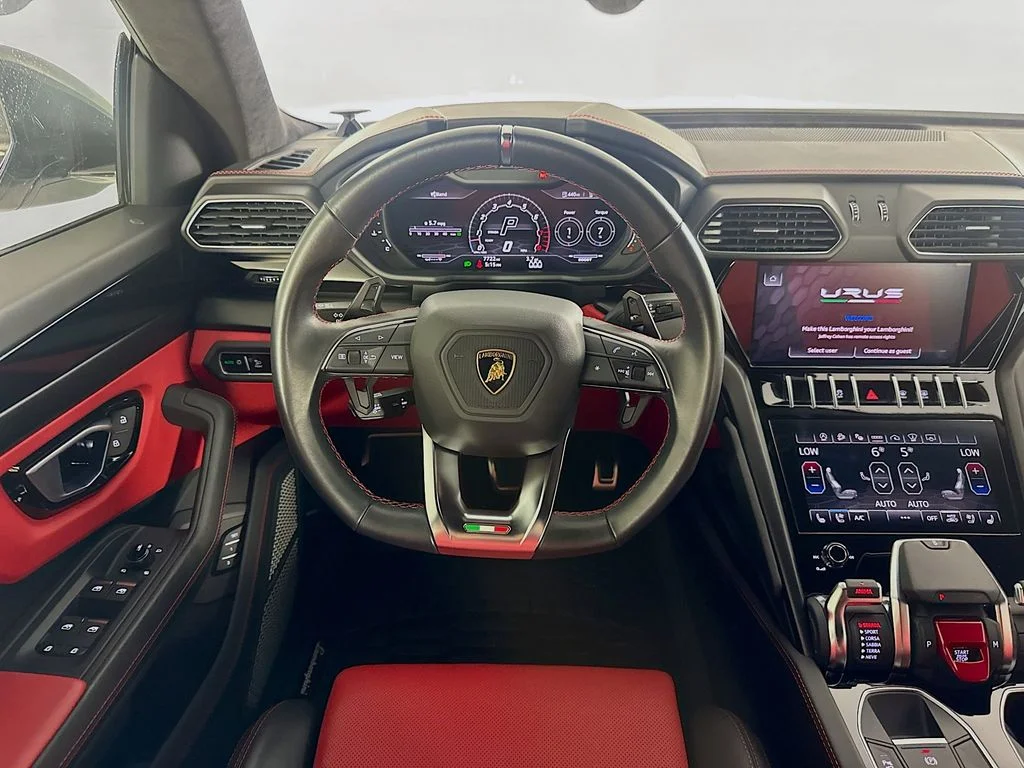 Used 2022 Grigio Nimbus Matt/Arancio Borealis Lamborghini  image 24
