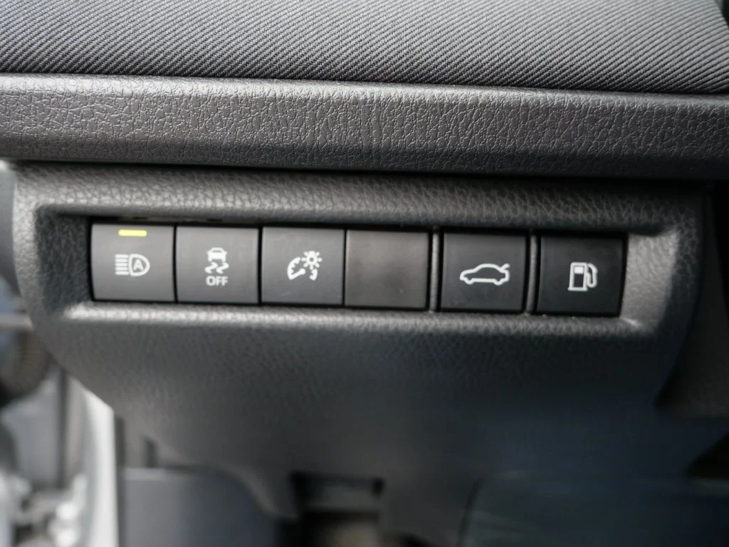Certified Used 2025 Silver Toyota LE image 28