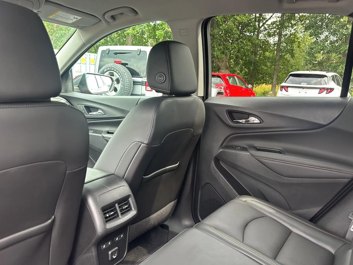 Used 2021 Cajun Red Tintcoat Chevrolet Premier image 18