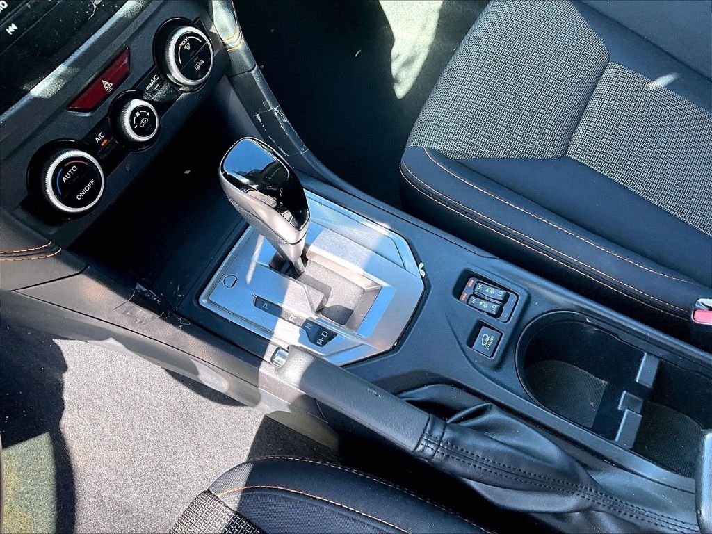 Used 2022 Ice Silver Metallic Subaru Premium image 20