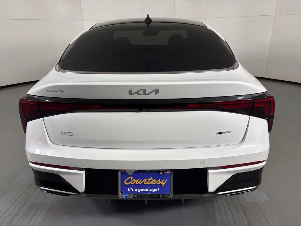 New 2027 White Kia GT-Line image 7