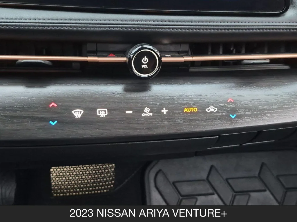 Used 2023 Blue Nissan VENTURE+ image 23