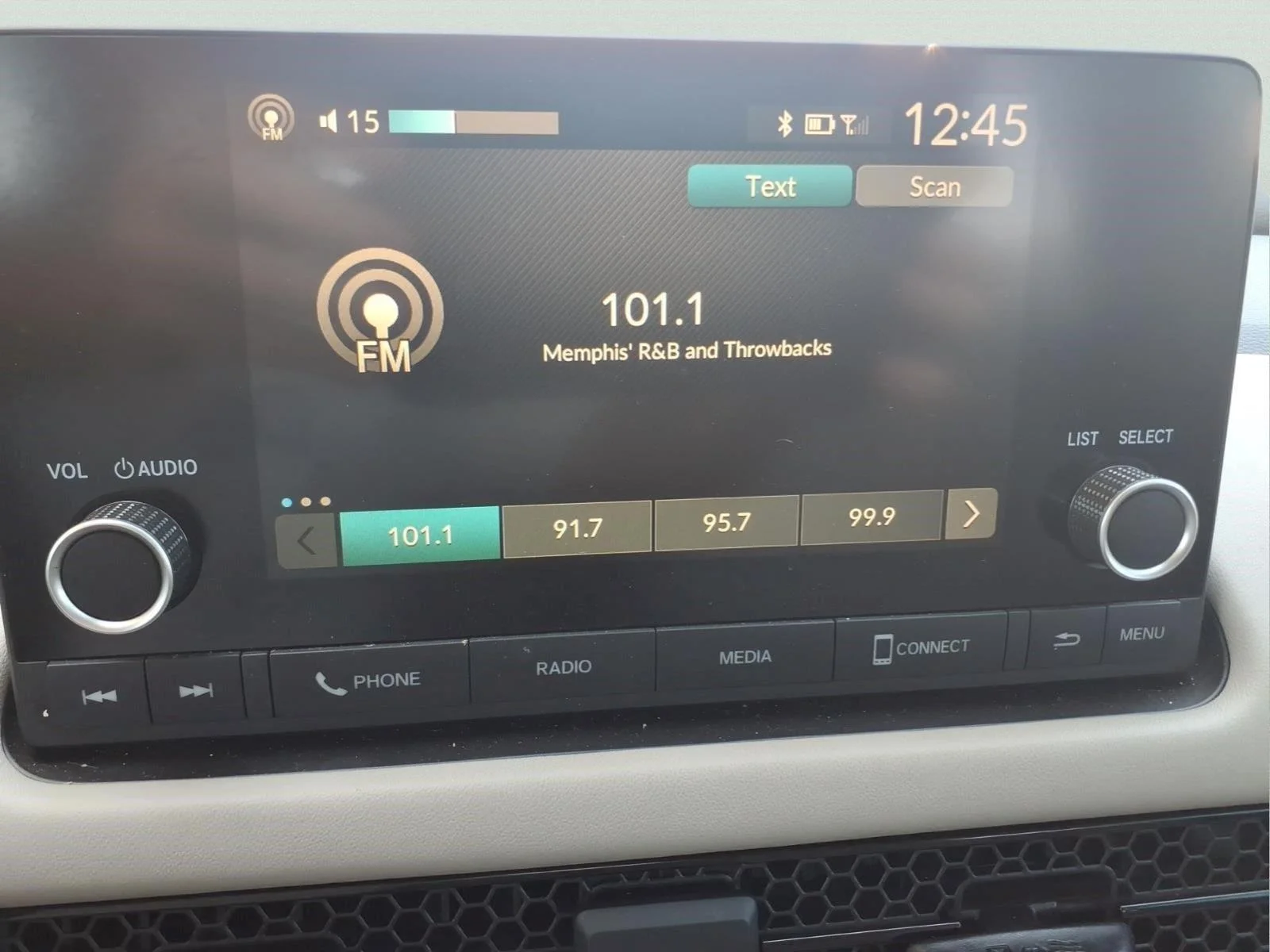 Used 2025 Modern Steel Metallic Honda LX image 22