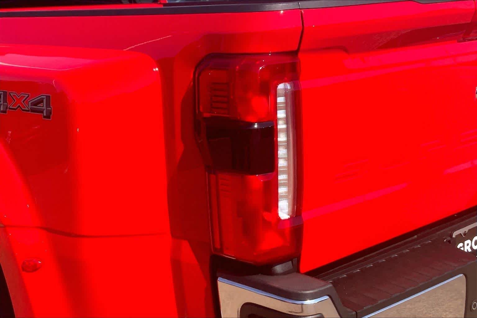 Used 2025 Race Red Ford LARIAT image 29