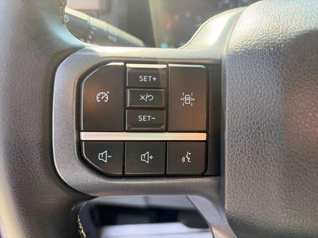 Used 2025 White Ford XLT image 30