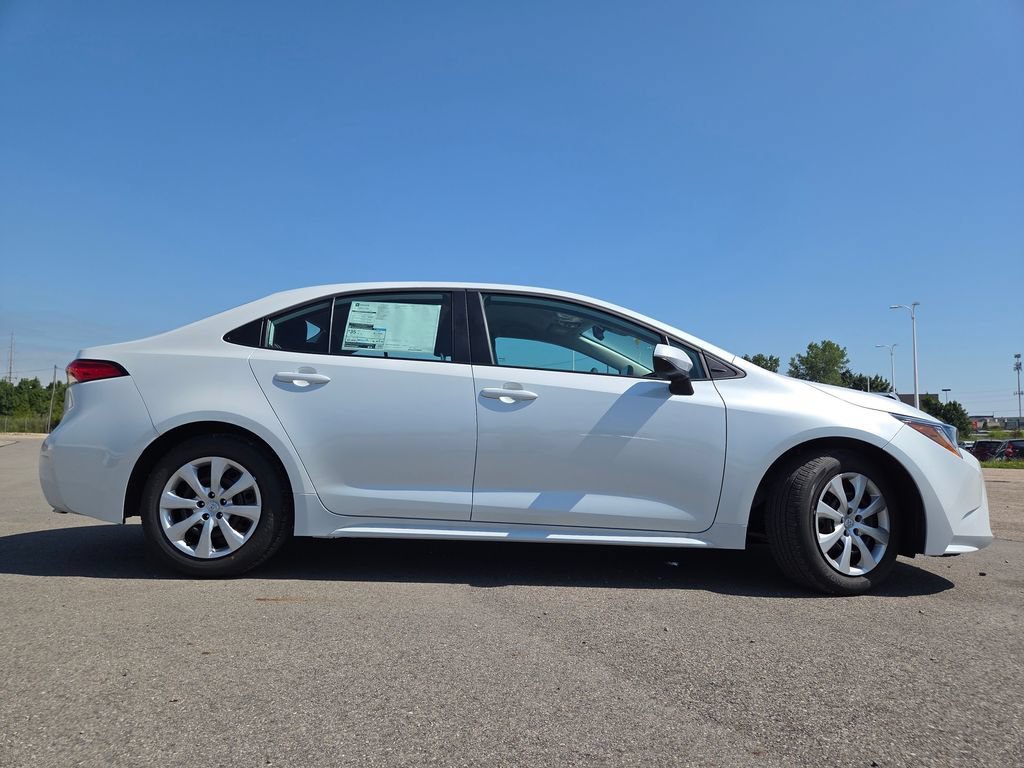 New 2026 Wind Chill Pearl Toyota LE image 22