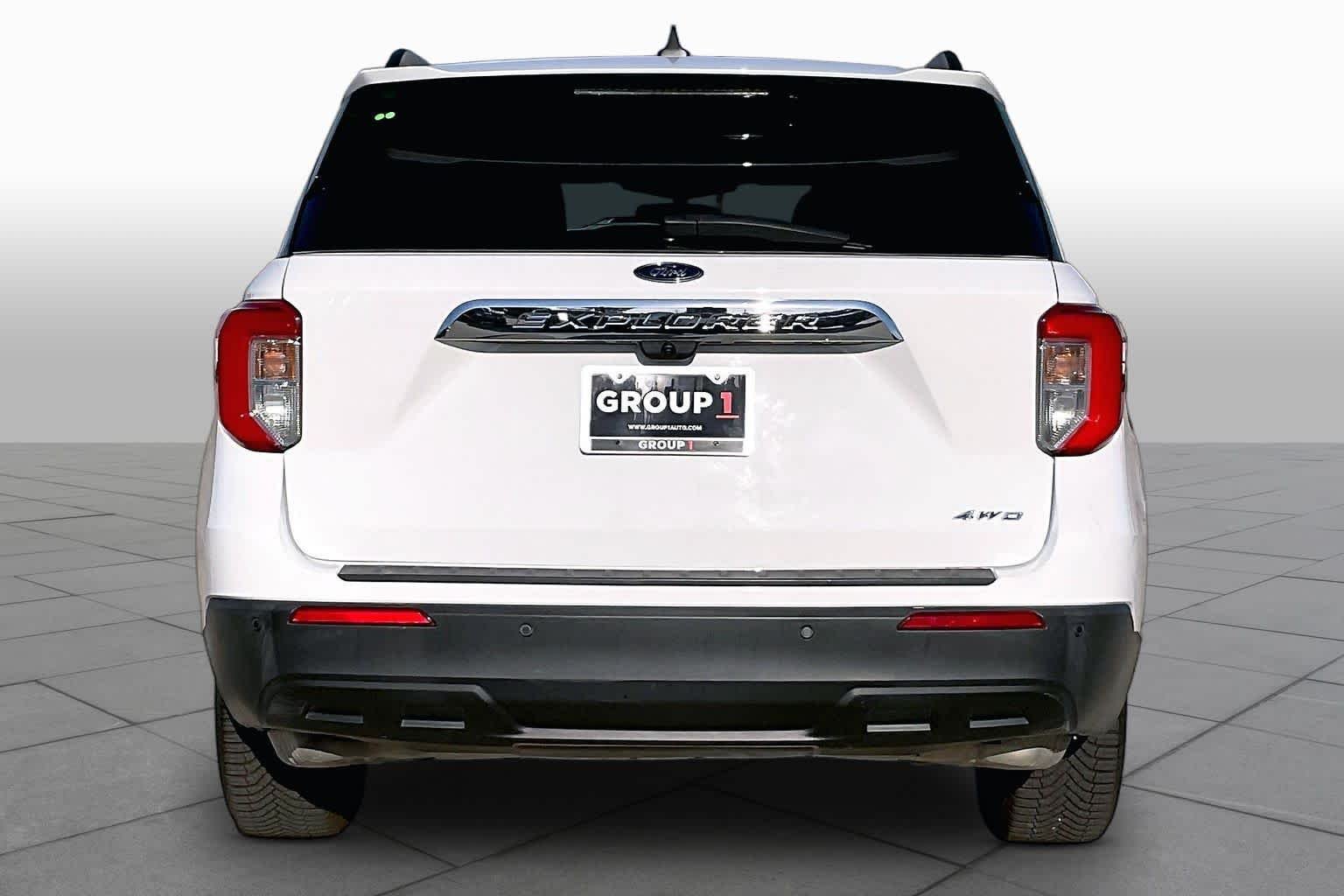 Used 2024 Oxford White Ford XLT image 5