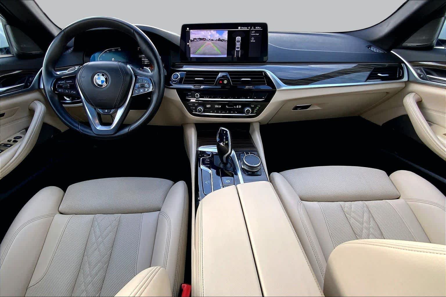Used 2022 Alpine White BMW 530i xDrive image 16