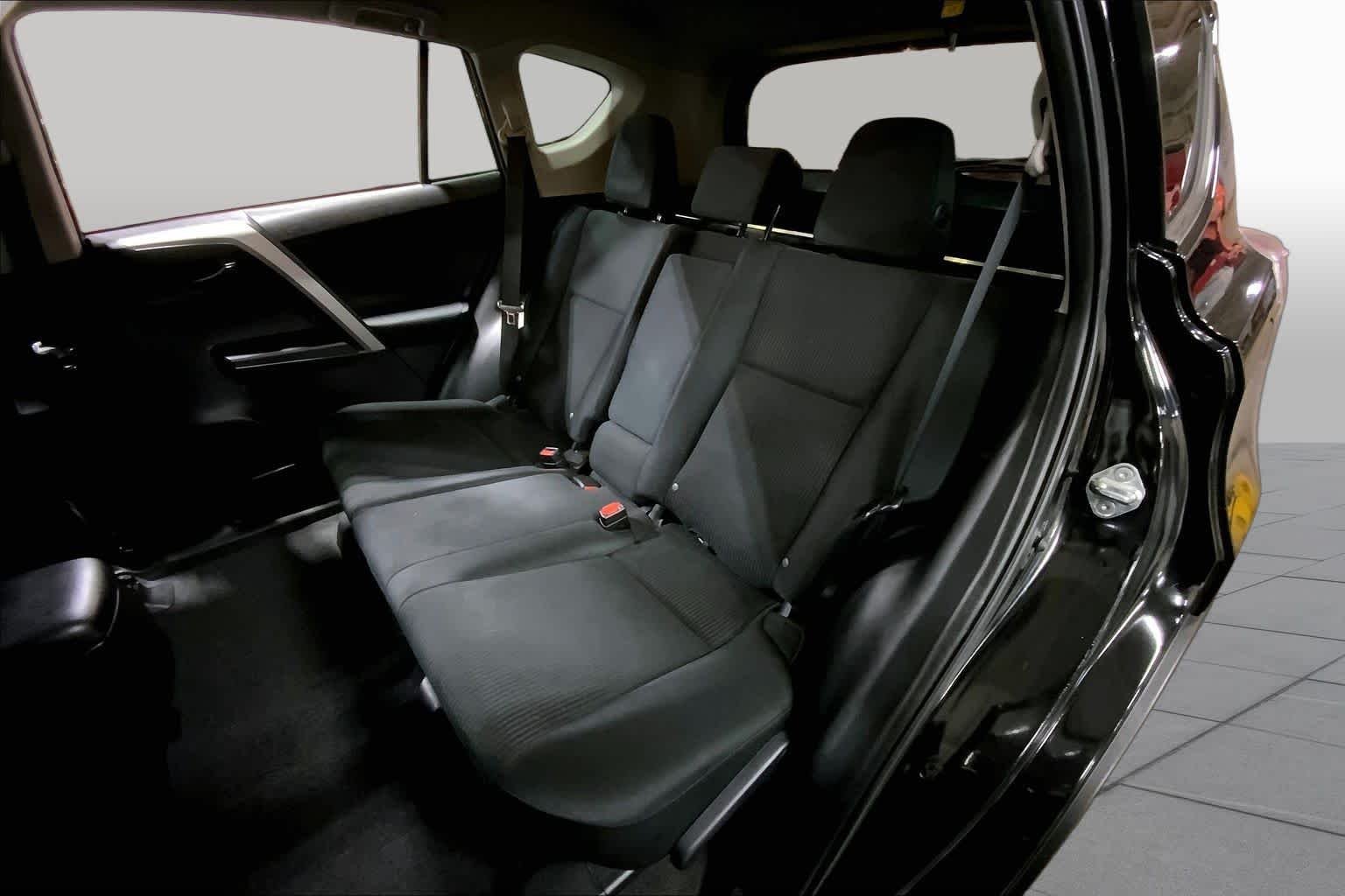 Used 2016 Black Toyota LE image 21