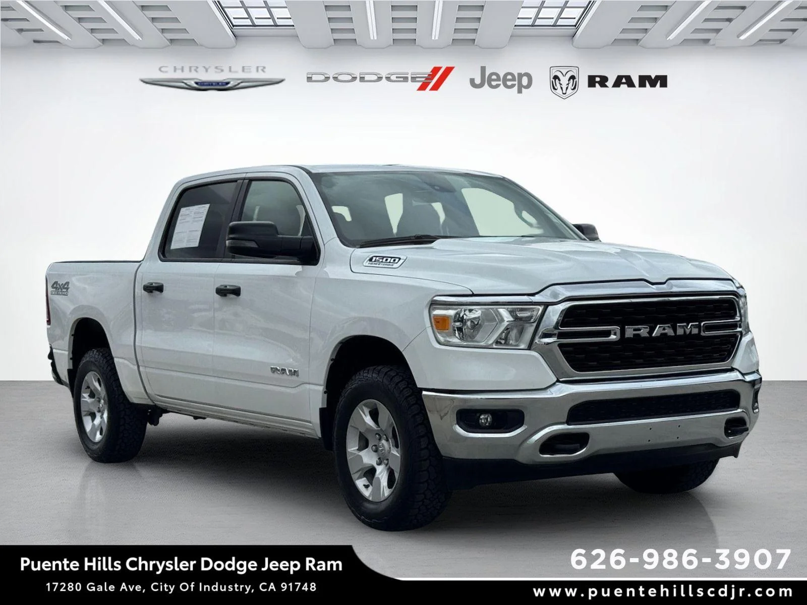 2023 RAM 1500 Big Horn/Lone Star 4x4 Crew Cab 5'7's photo