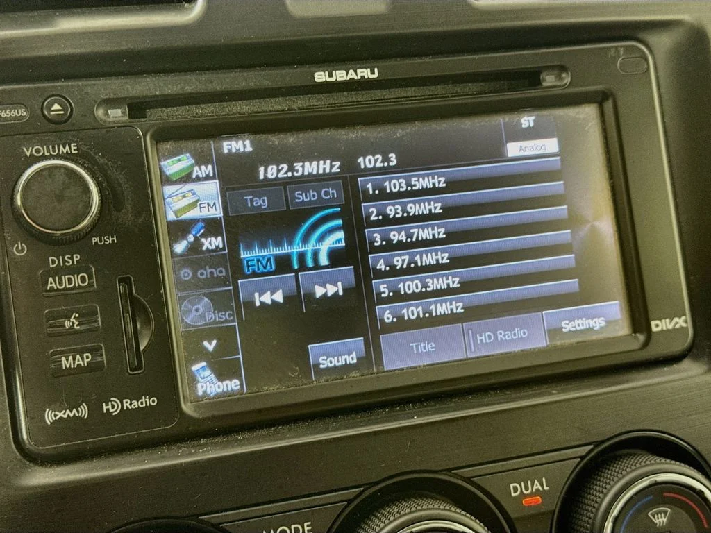 Used 2015 Gray Subaru 2.5i Touring image 17