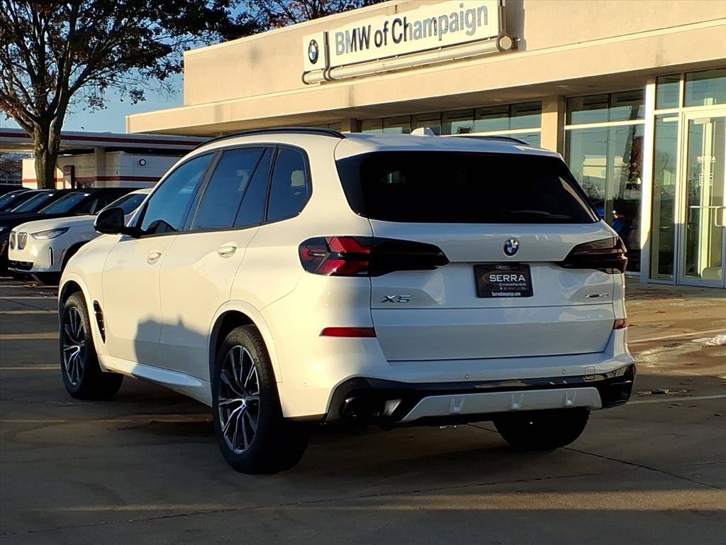 Used 2026 Mineral White Metallic BMW xDrive40i image 12