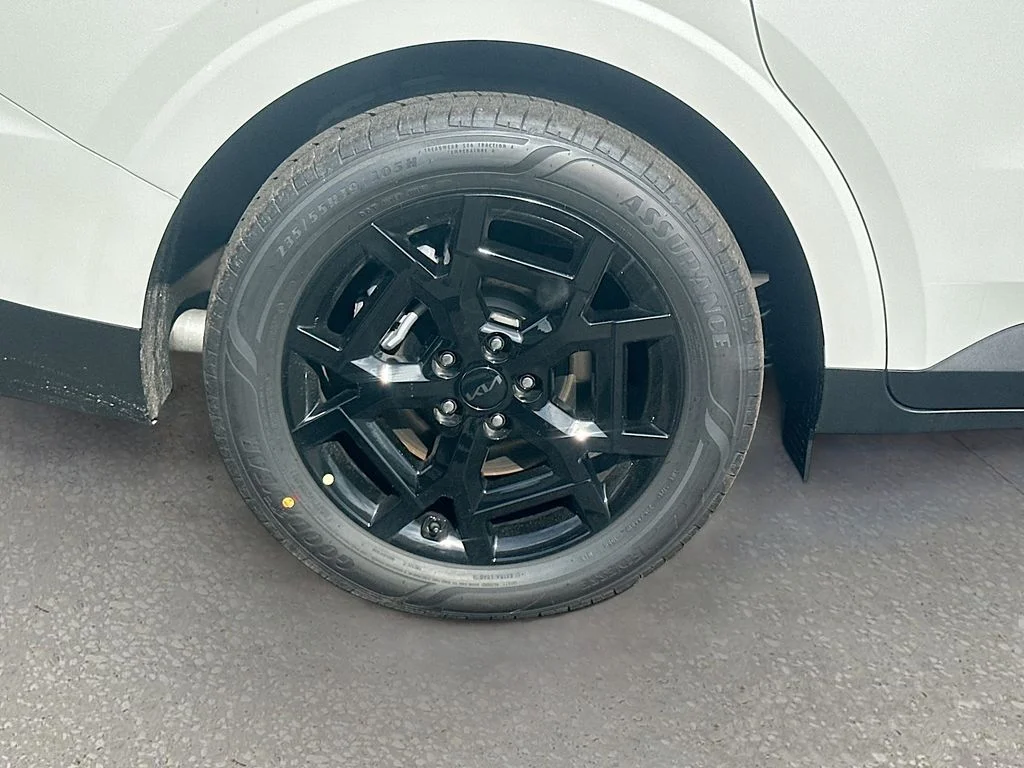New 2026 Snow White Pearl Kia SX image 33