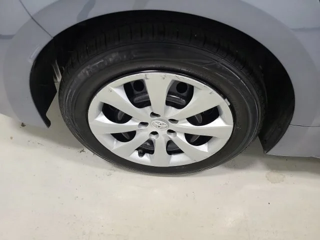 Used 2022 Celestite Toyota LE image 31