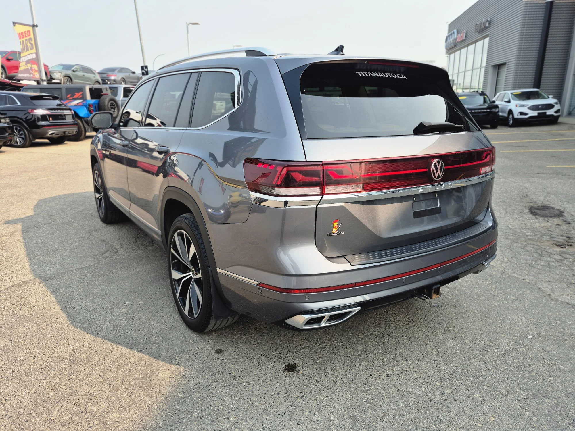 Certified Used 2024 Platinum Gray Metallic Volkswagen Execline AWD*7 Pass | Adaptive Cruise | Remote Start | Nav | 360 Cam | Cooled Leather | Pano Roof image 13