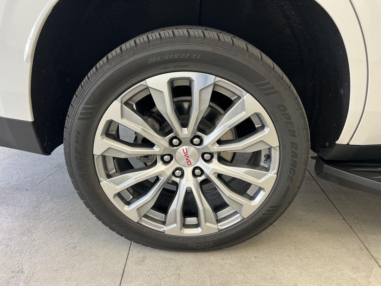 2023 GMC Yukon Denali - Photo 9