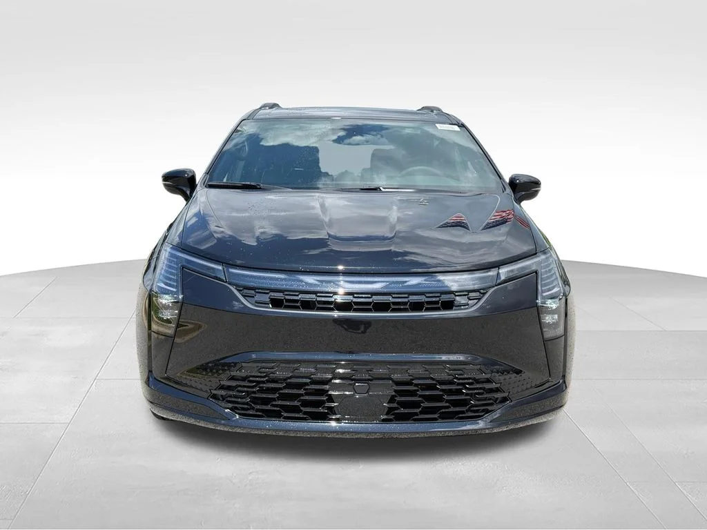 New 2027 Diamond Black Crystal Pearl-Coat Exterior Paint Chrysler Limited image 25