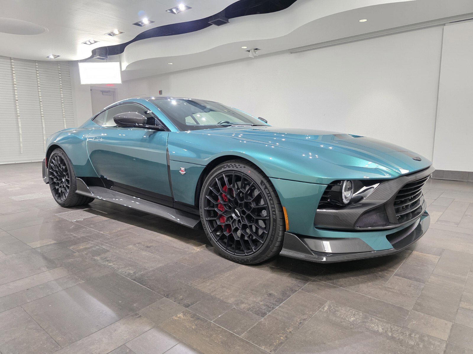 2024 Aston Martin Valour Coupe's photo