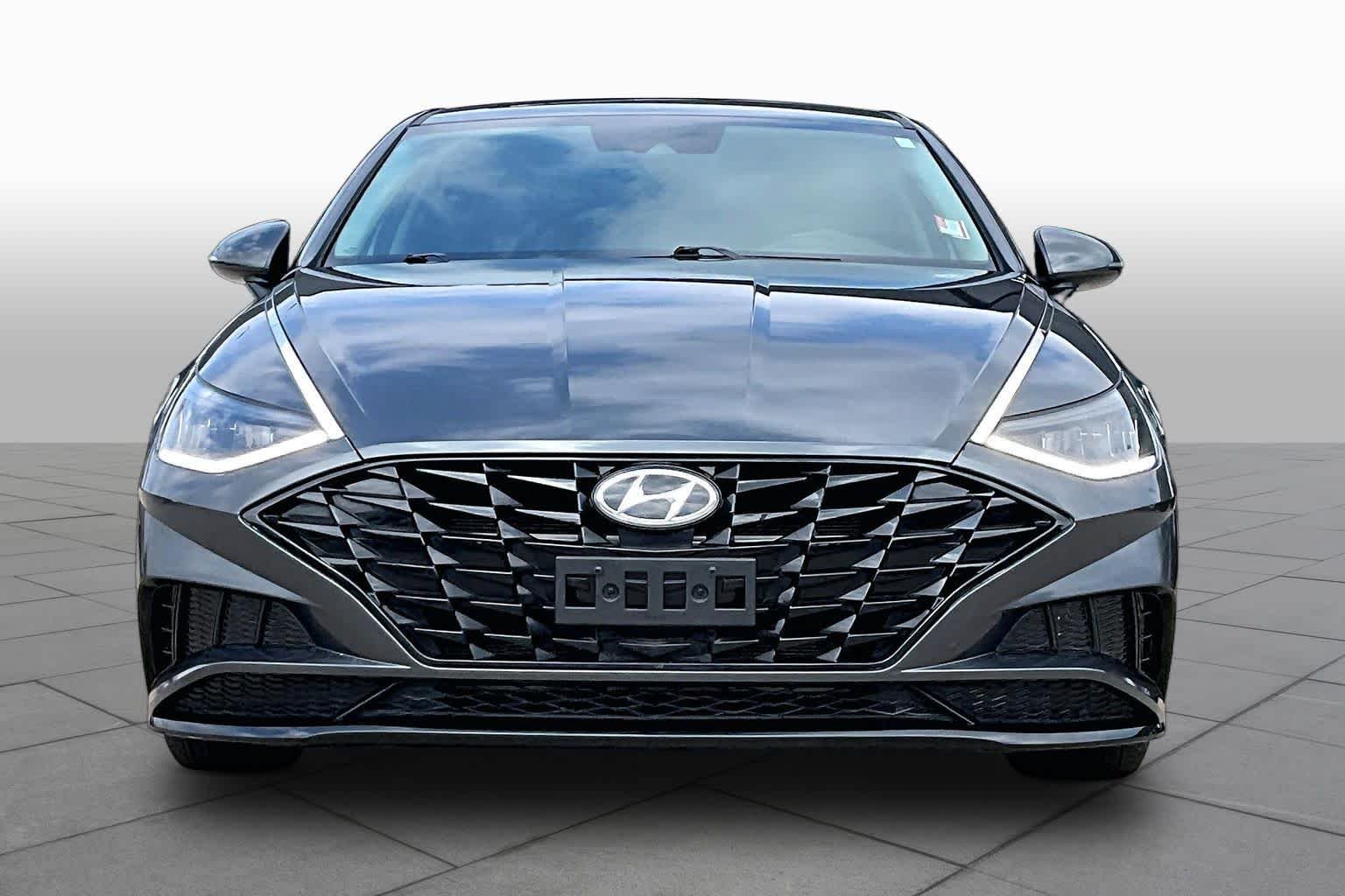 Used 2023 Portofino Gray Hyundai SEL image 4