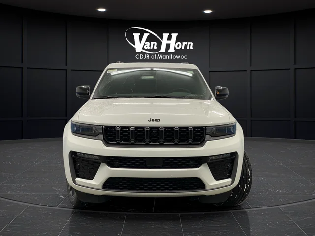 New 2026 Bright White Clear-Coat Exterior Paint Jeep Limited image 12