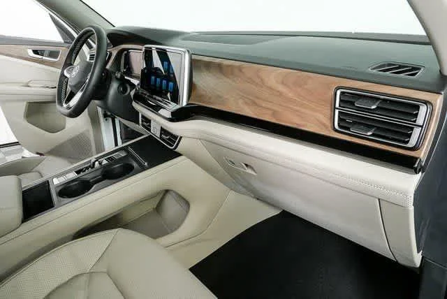 2026 Volkswagen Atlas SE - Photo 25