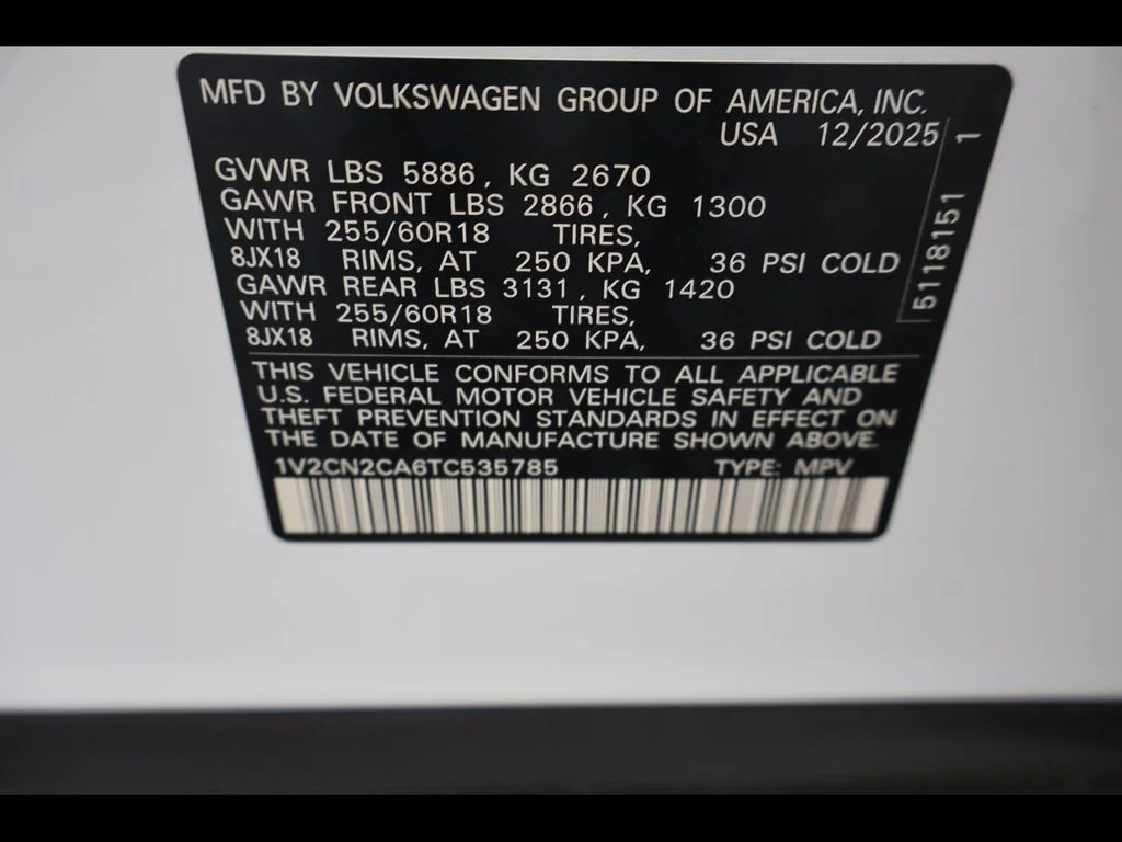 New 2026 White/off-white Volkswagen 2.0T Peak Edition image 32