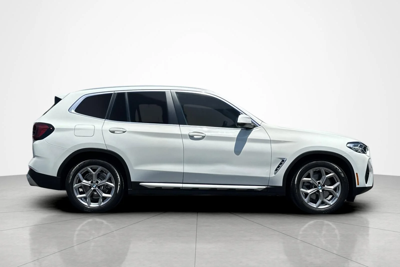 Certified Used 2023 Alpine White BMW sDrive30i image 6