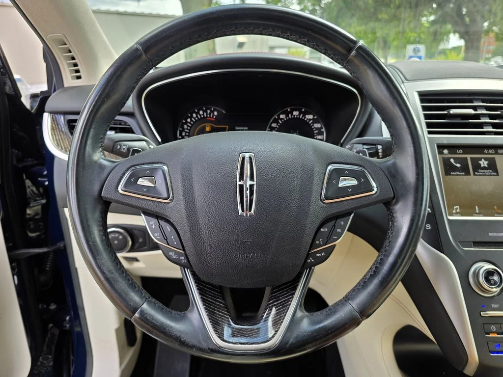 Used 2018 Blue Lincoln Black Label image 25