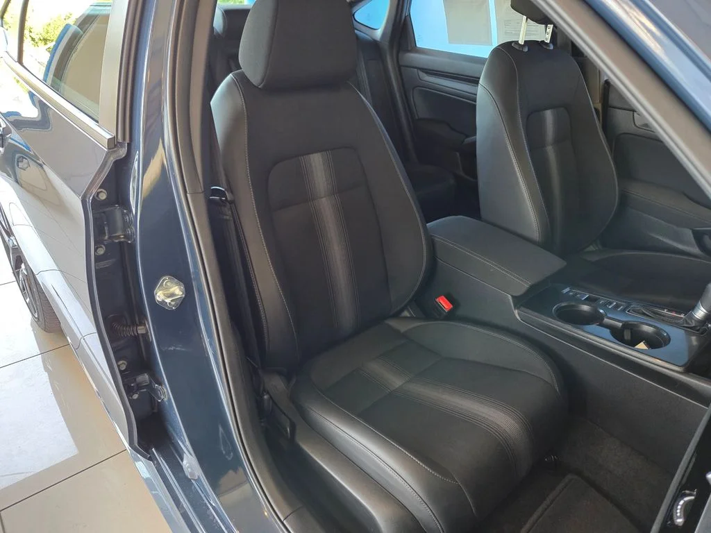 2025 Honda Civic Sport - Photo 18