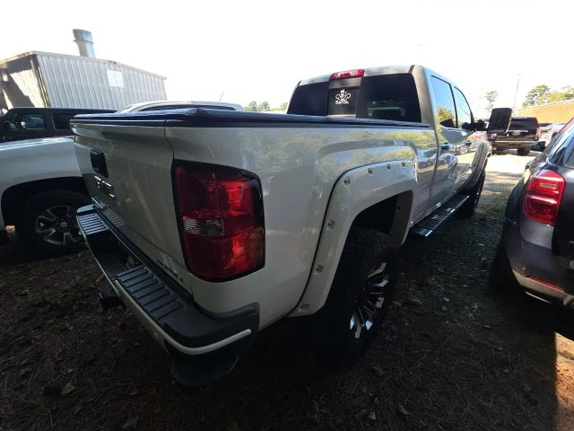 Used 2019 White GMC Denali image 8