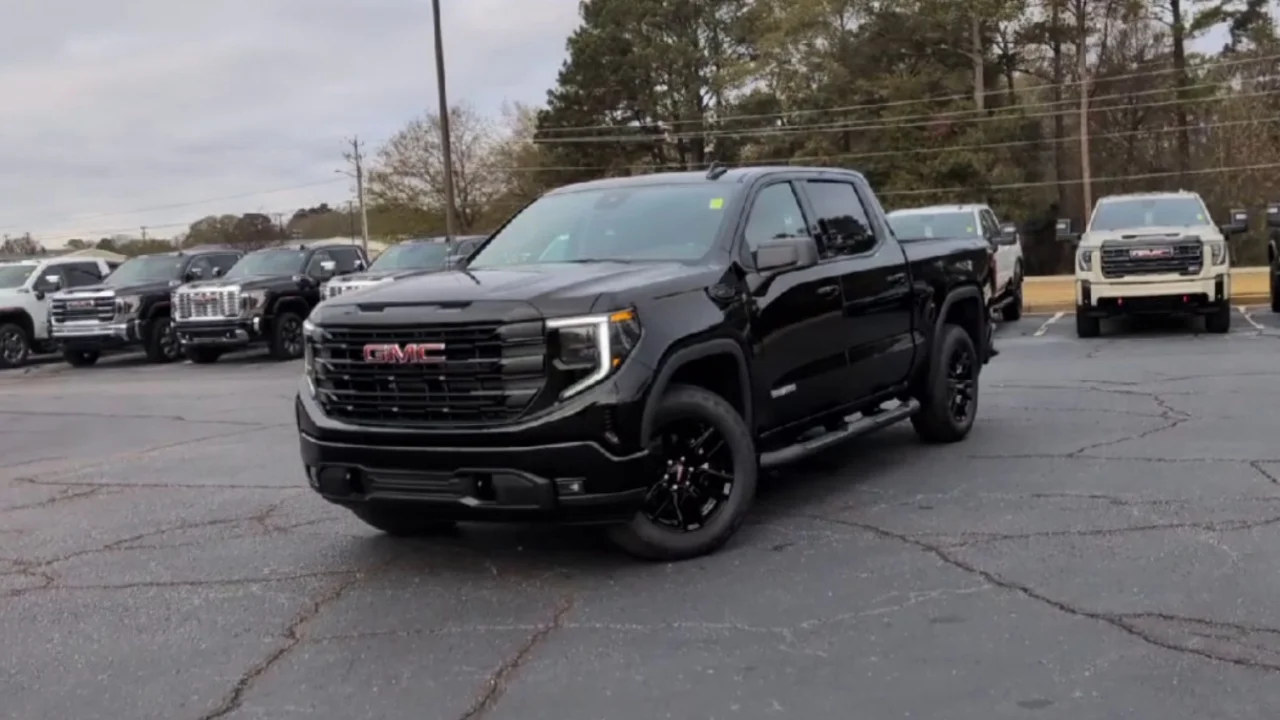 New 2026 Onyx Black GMC Elevation image 4