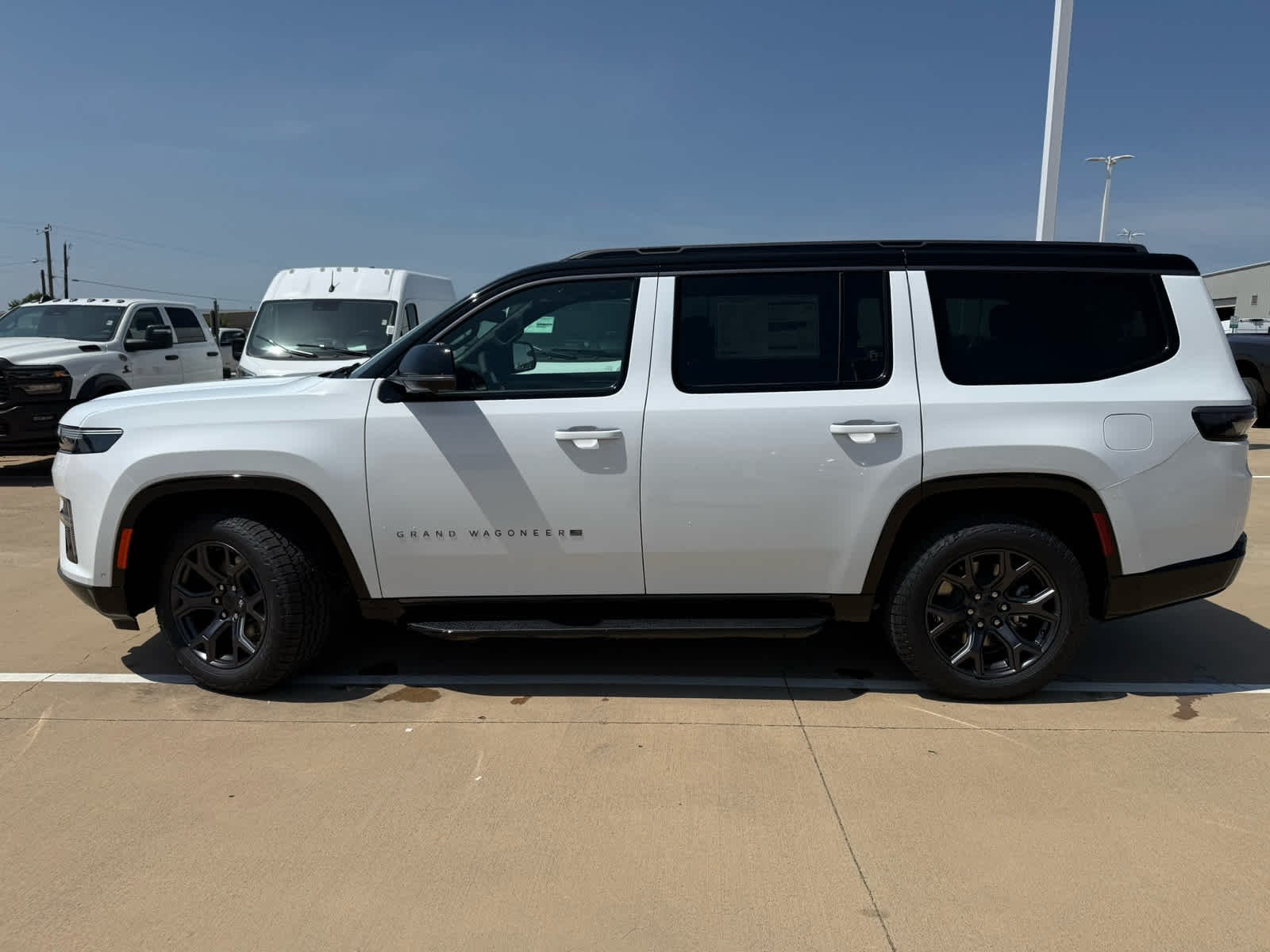 New 2026 Bright White Clearcoat Jeep Upland image 9
