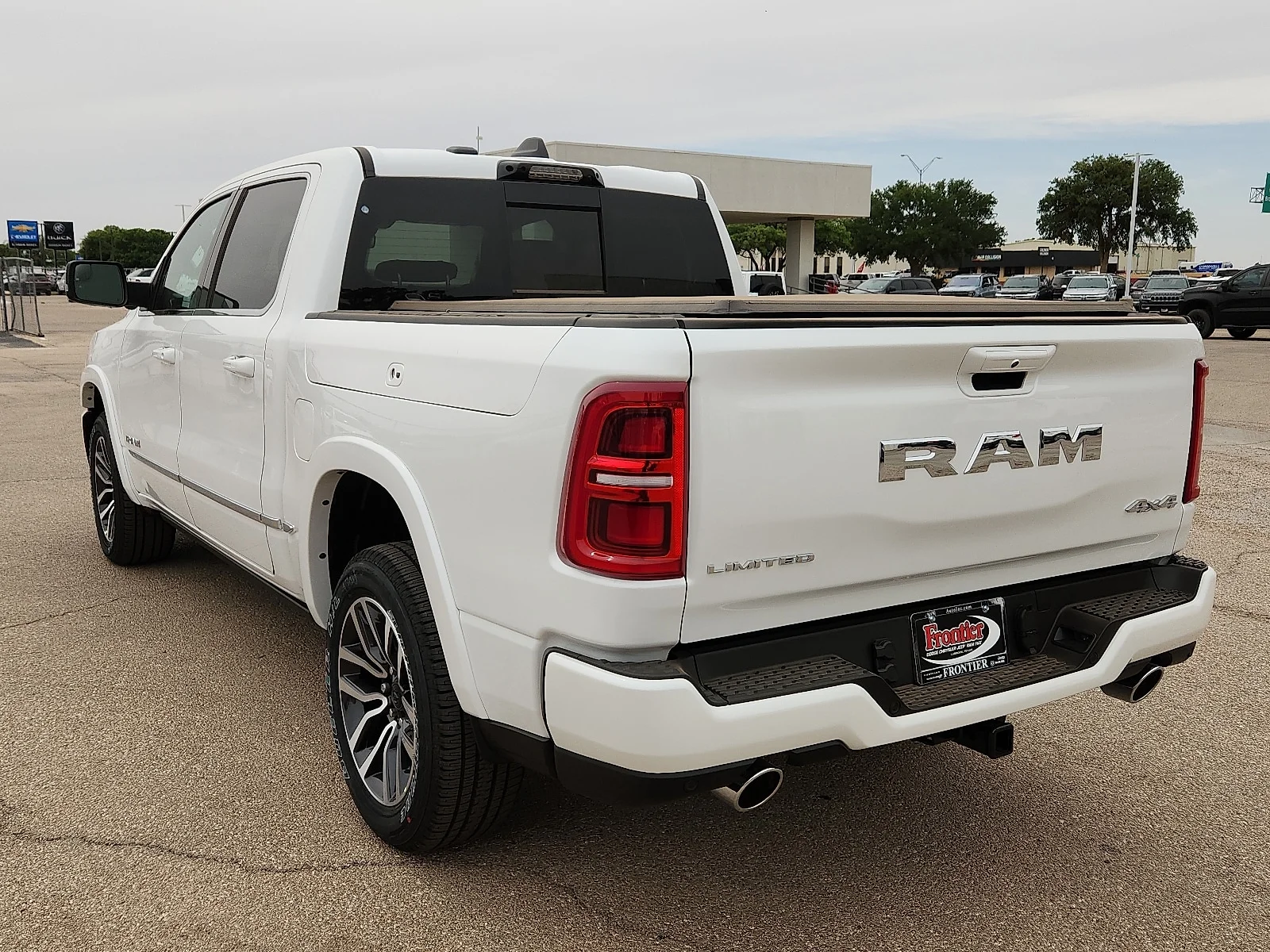 New 2026 Ivory White Tri-Coat Pearl-Coat  Paint Ram LIMITED CREW CAB 4X4 5