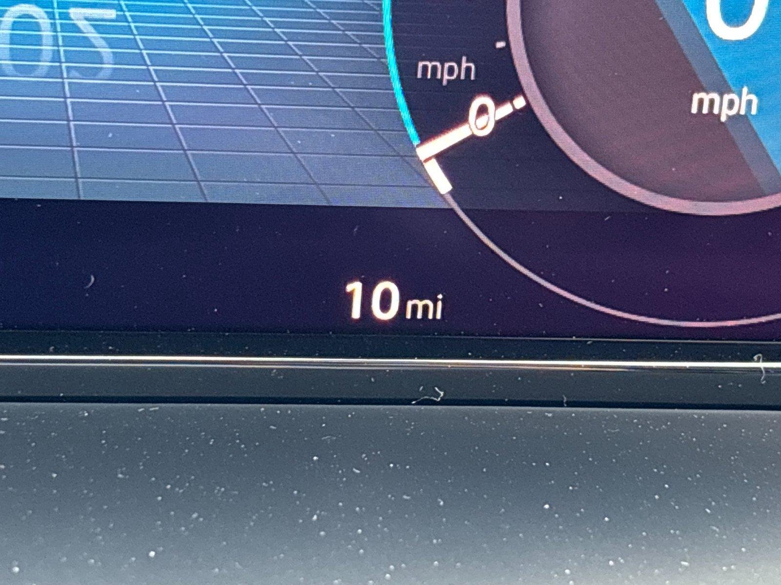 New 2026 pure gray Volkswagen 2.0T SE w/Technology image 22