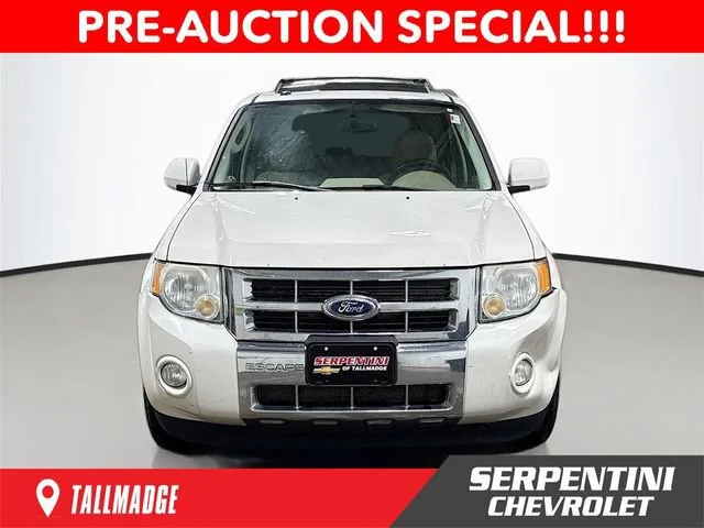 Used 2011  Ford Limited image 1