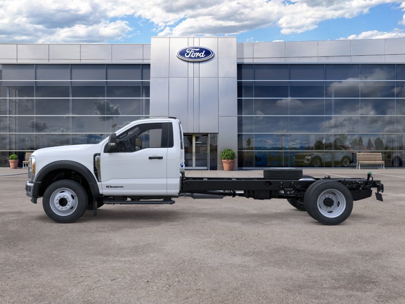 2025 Ford F-450 Super Duty Chassis Cab XL - Photo 28