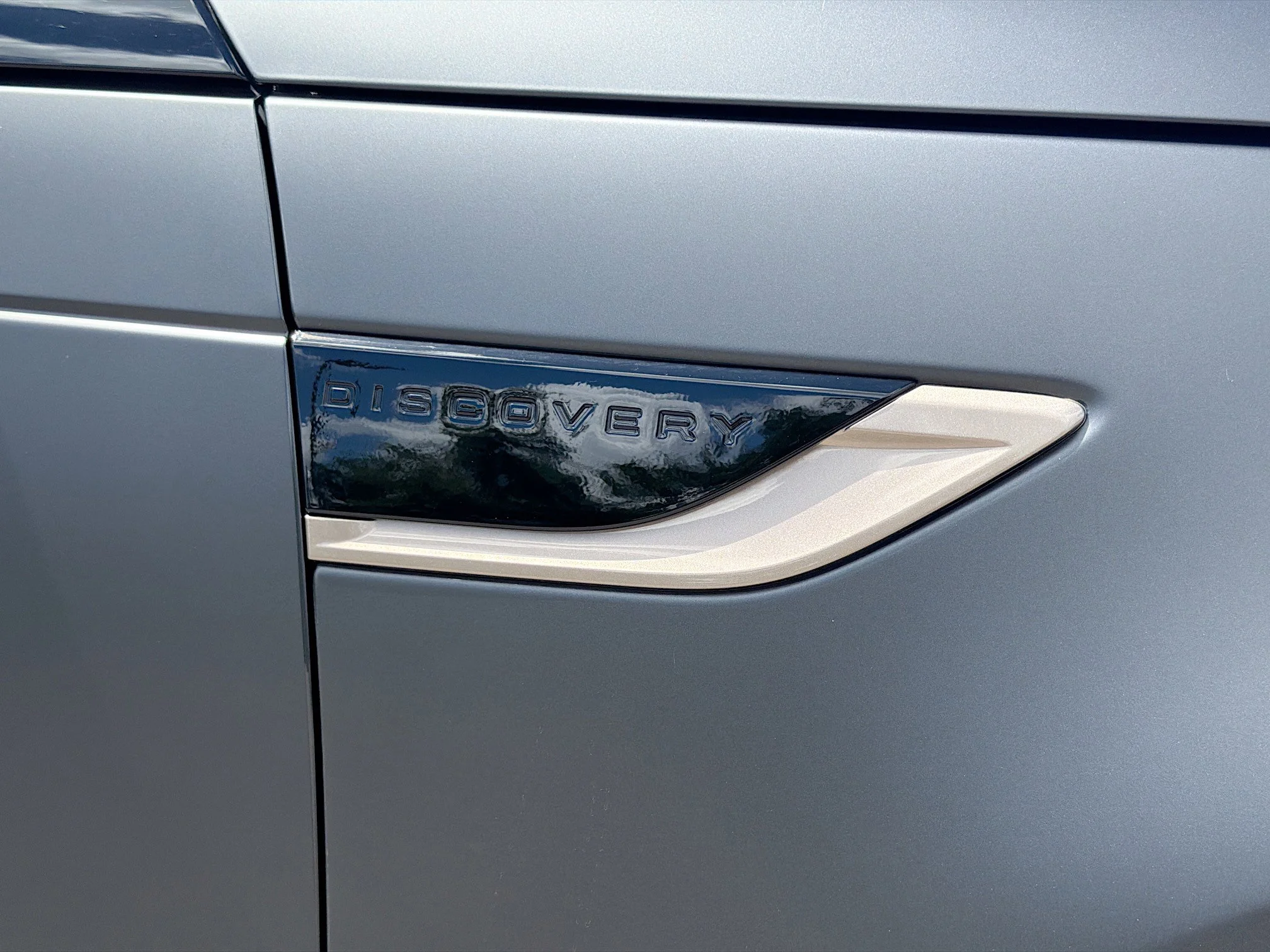 New 2026 Carpathian Grey Land Rover Tempest Edition image 11