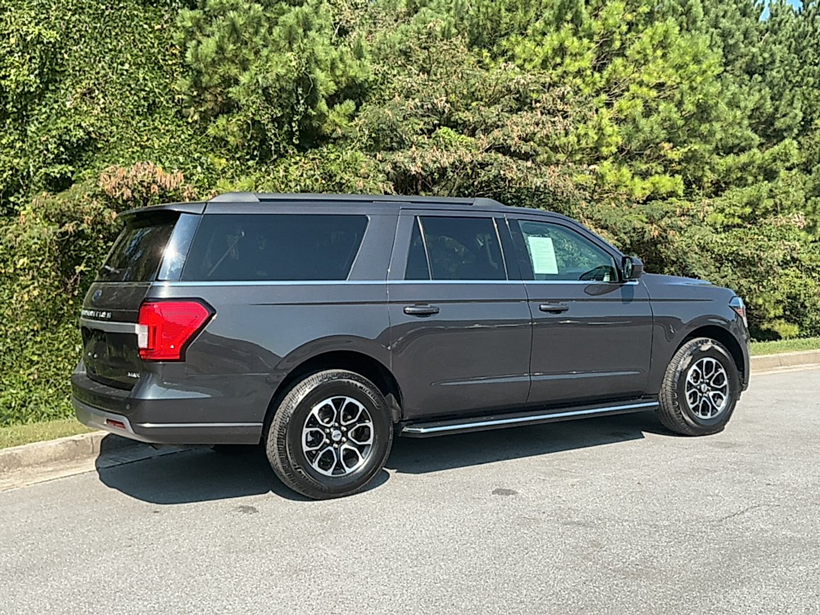 Used 2022 Dark Matter Metallic Ford XLT MAX image 2
