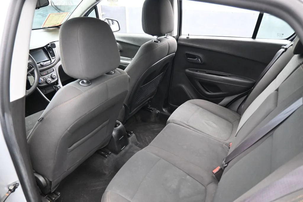 Used 2017 Silver Ice Metallic Chevrolet LS image 30
