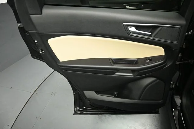 2024 Ford Edge SE - Photo 22