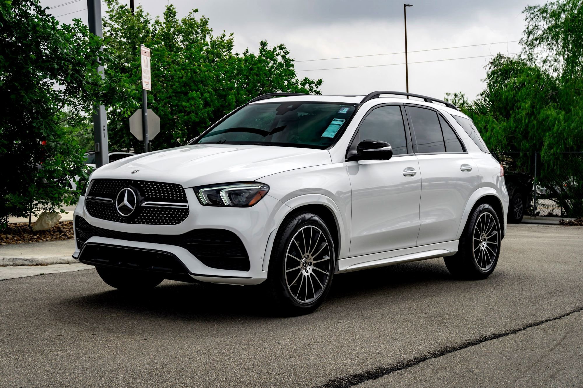 Certified Used 2023 Polar White Mercedes-Benz GLE 350 image 9