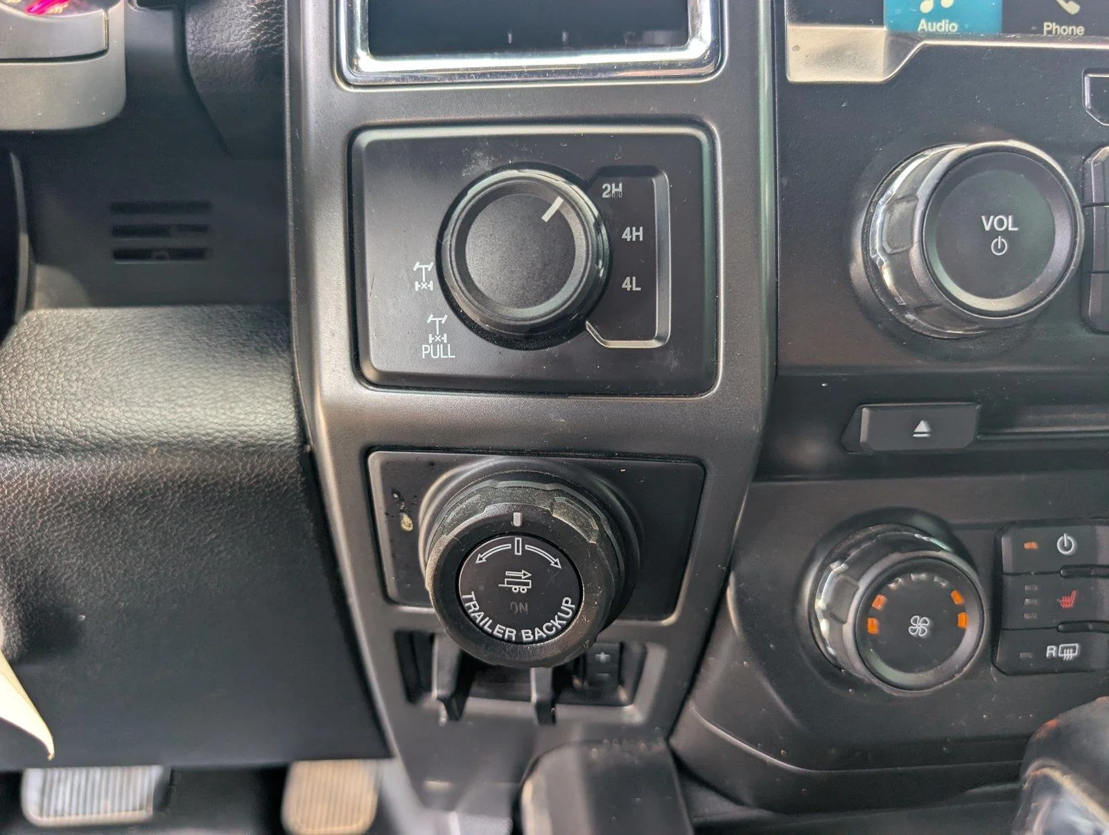 Used 2016 Shadow Black Ford XLT image 21